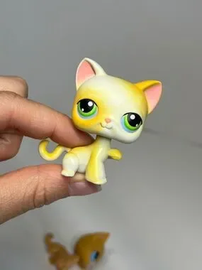 Toys | Vintage Littlest Pet Shop Lps 71 Shorthair Cat 73 Curious ...